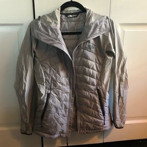 Lightweight The North Face Windbreaker/Rainjacket